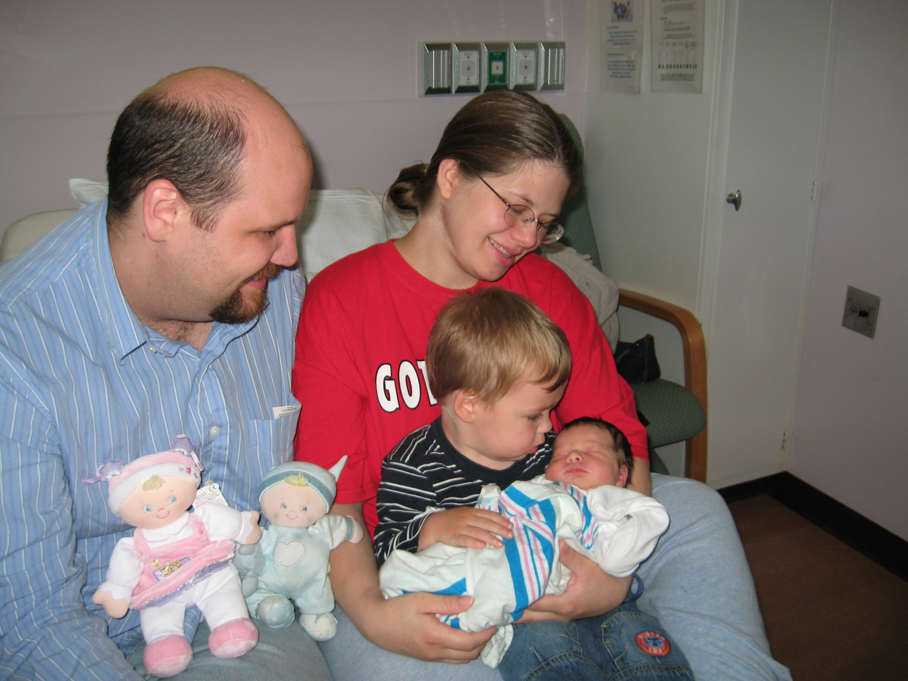 BrandonLovingOnSadie